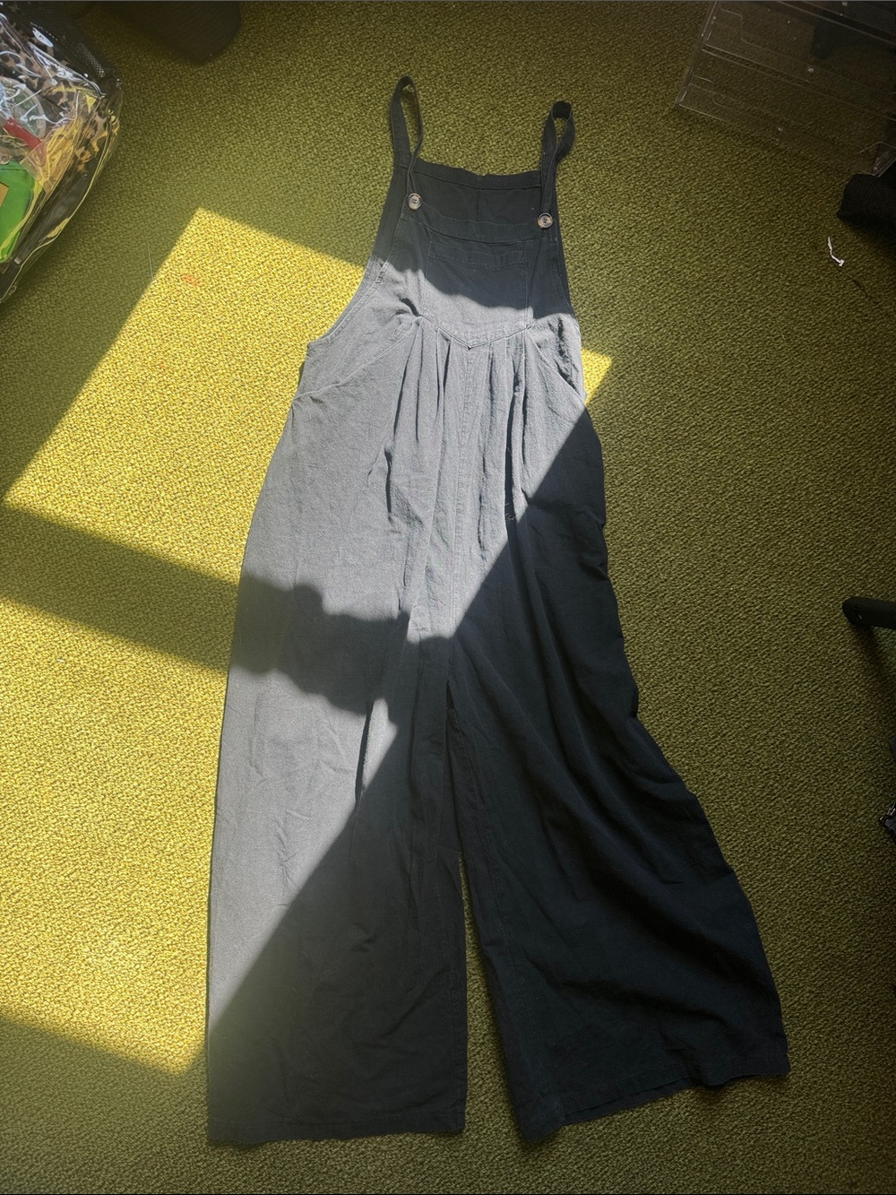 Black Linen Jumper with Brown Buttons SZ M